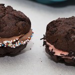 Whoopie Pies de chocolate con crema de nubes