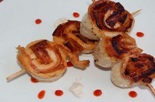 Receta de brochetas de pollo y manzana