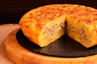 receta-tortilla-patata-rellena